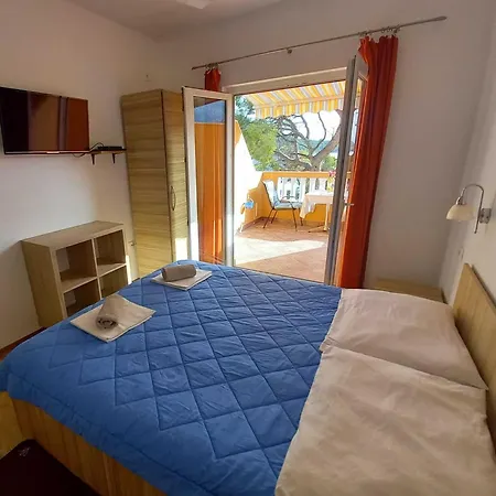 Vinko Mljet- One-bedroom With Terrace A4 *