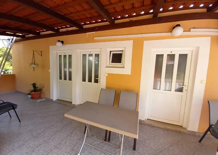 Vinko Mljet- One-bedroom With Terrace A4 * Собра